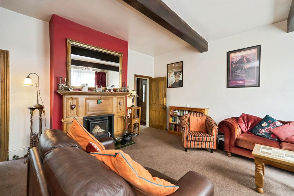 Property photo 3 of 20