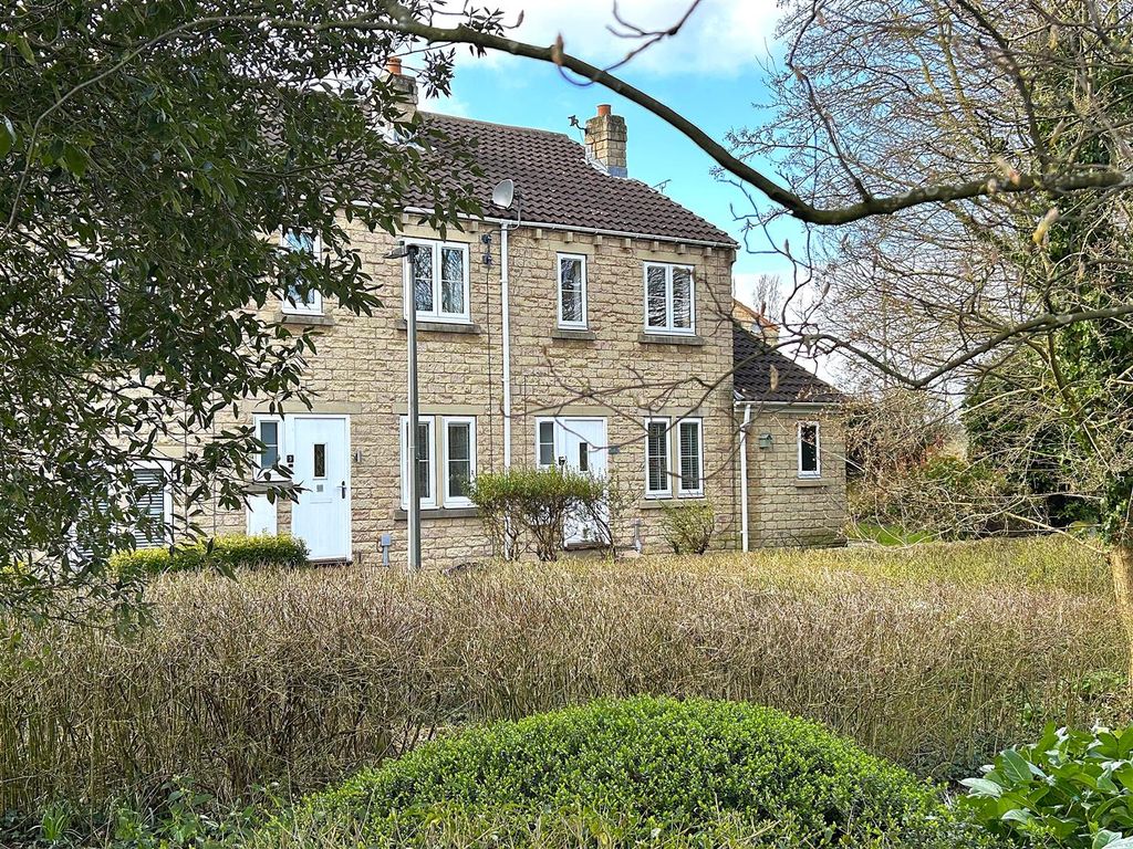 Property photo 1 of 31 Front External