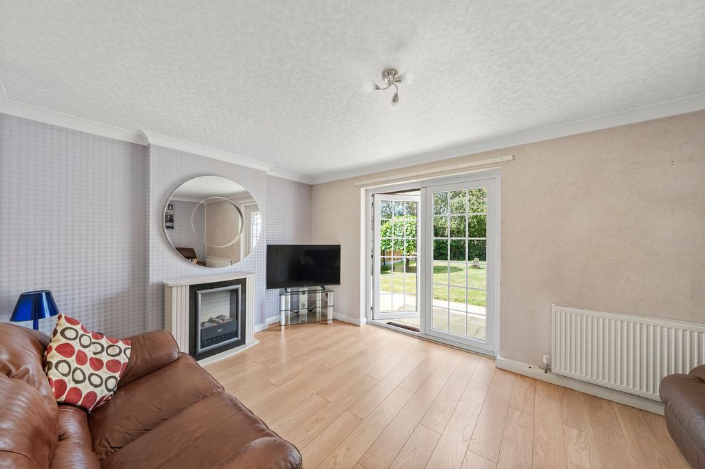 Property photo 2 of 14