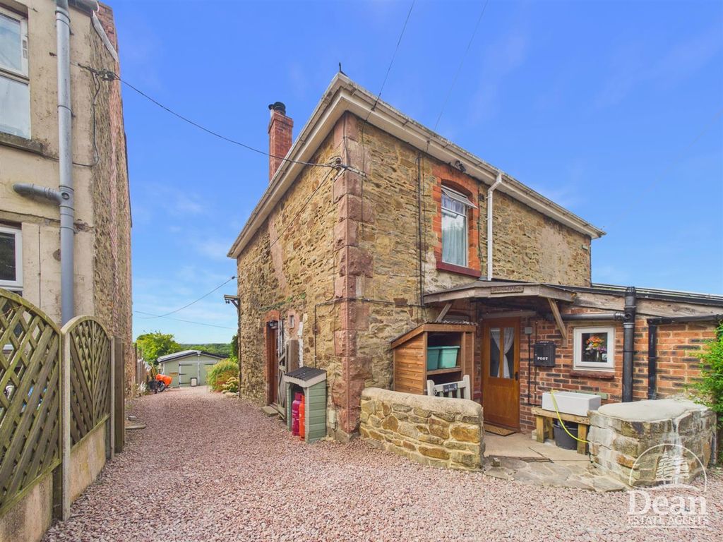 Property photo 1 of 30
