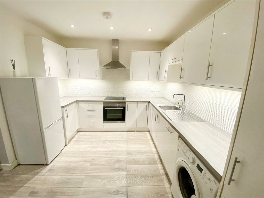 Property photo 3 of 7 Picture No. 13