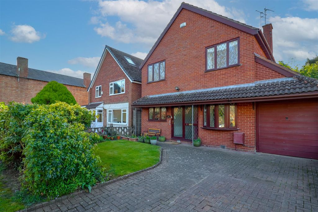 Property photo 1 of 37