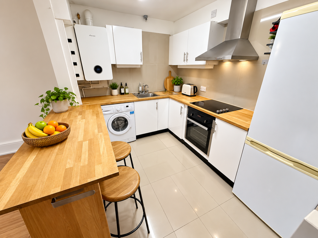 Property photo 3 of 10 Kitchen