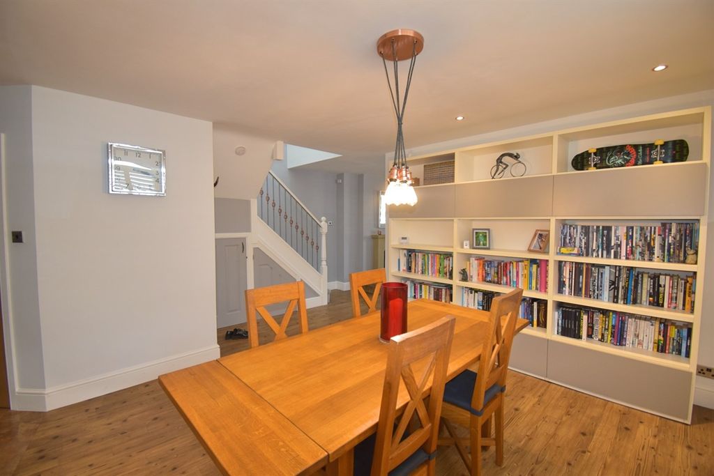 Property photo 3 of 18 Dining Room