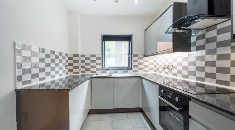 Property photo 1 of 7 Kitchen