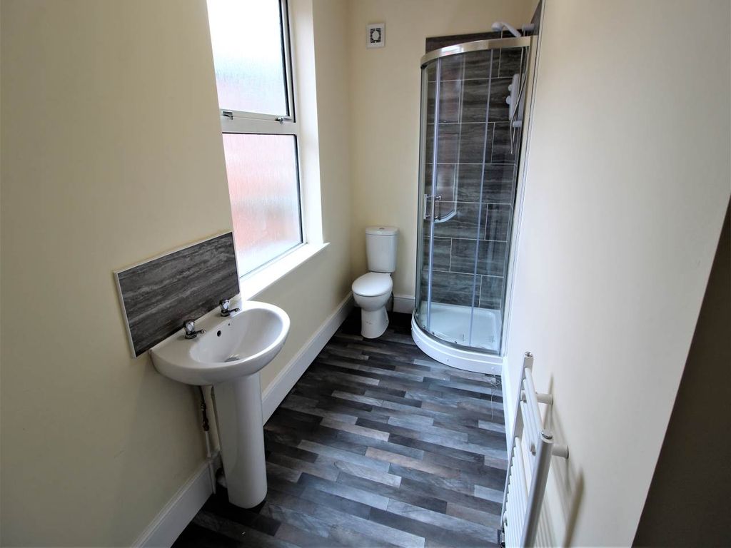 Property photo 2 of 5 Bathroom 2