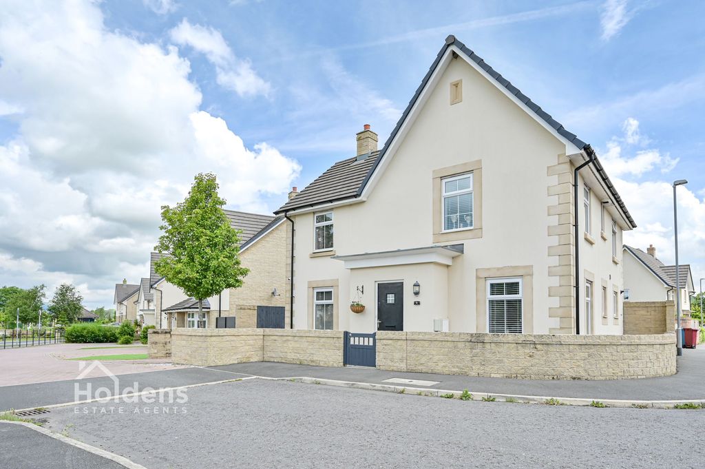 Property photo 1 of 31