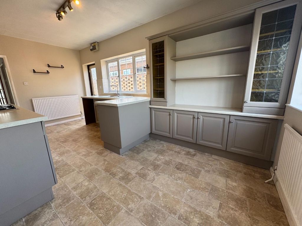 Property photo 3 of 13 Img_0961.Jpg