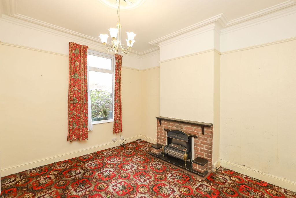 Property photo 3 of 14