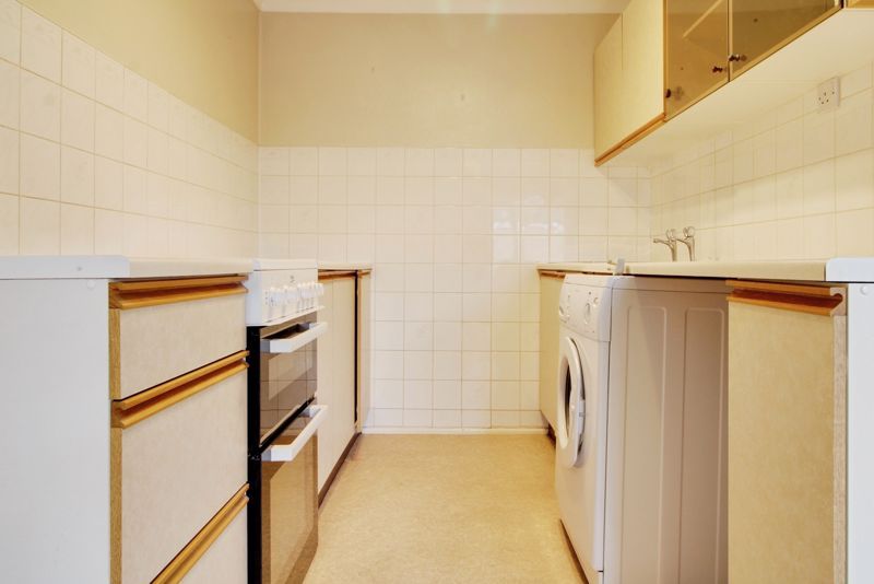 Property photo 3 of 7 Photo 4