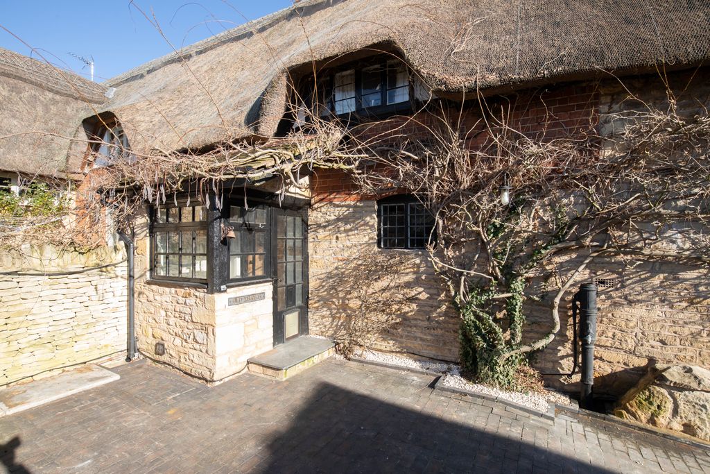 Additional image 17 of 3 bed semi-detached house to rentThe Old Thatch, Grafton GL20