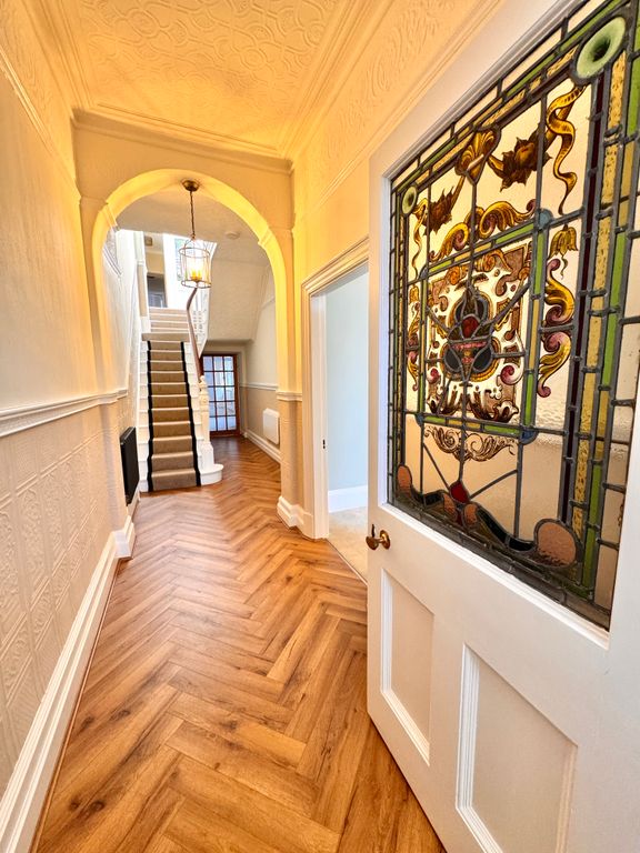 Property photo 1 of 41