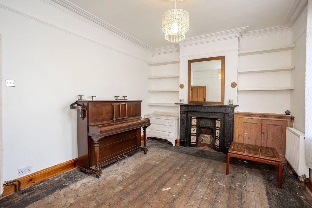 Property photo 3 of 21 Picture No. 20
