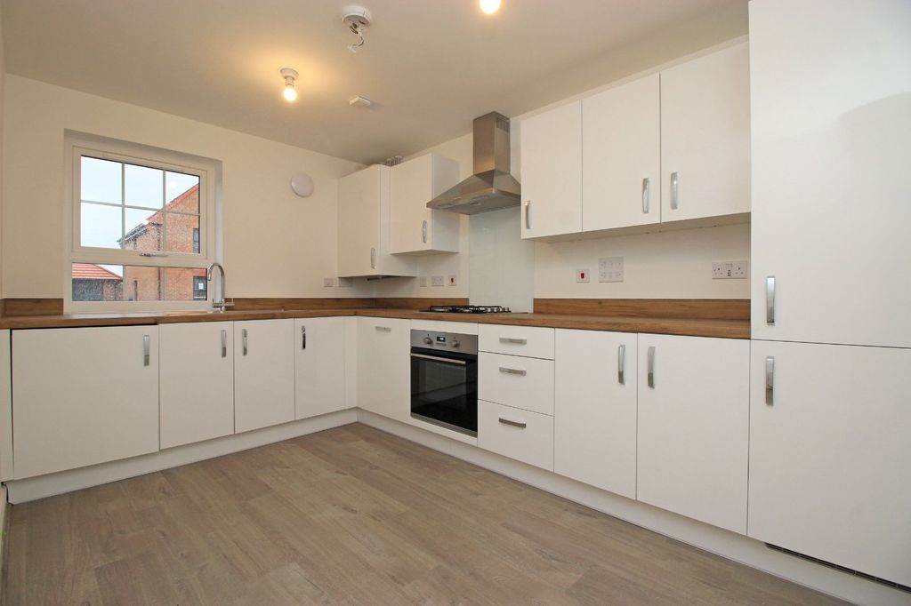 Property photo 3 of 13 Picture 3