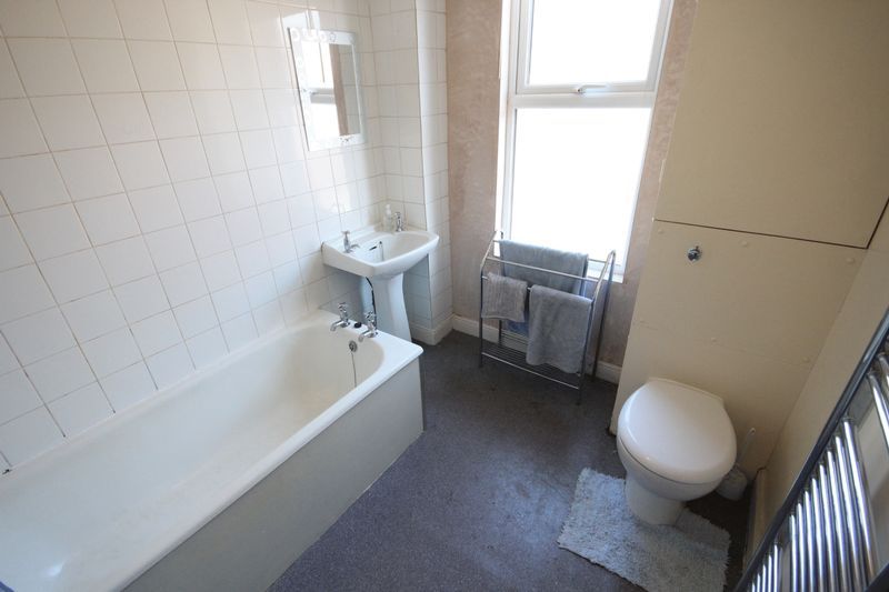 Property photo 3 of 12