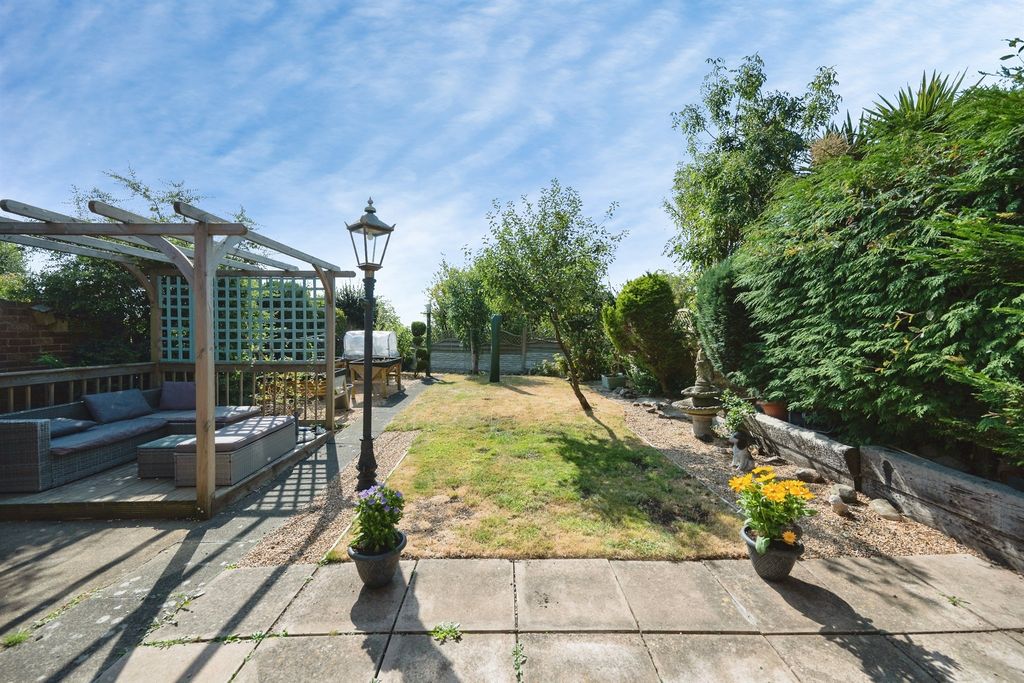 Property photo 3 of 15