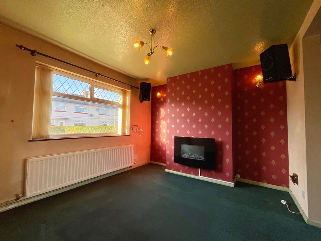 Property photo 2 of 17