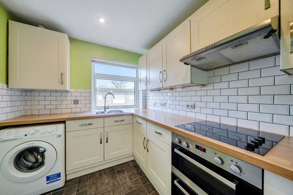 Property photo 2 of 6 1402313-5-6977620...