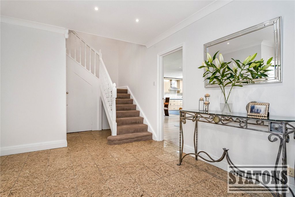 Property photo 3 of 28 Picture No. 37