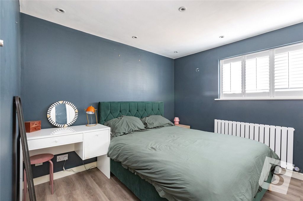 Property photo 3 of 7 Bedroom