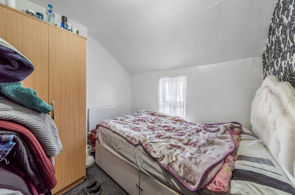 Additional image 18 of 6 bed terraced house for saleBrudenell Avenue, Hyde Park, Leeds LS6