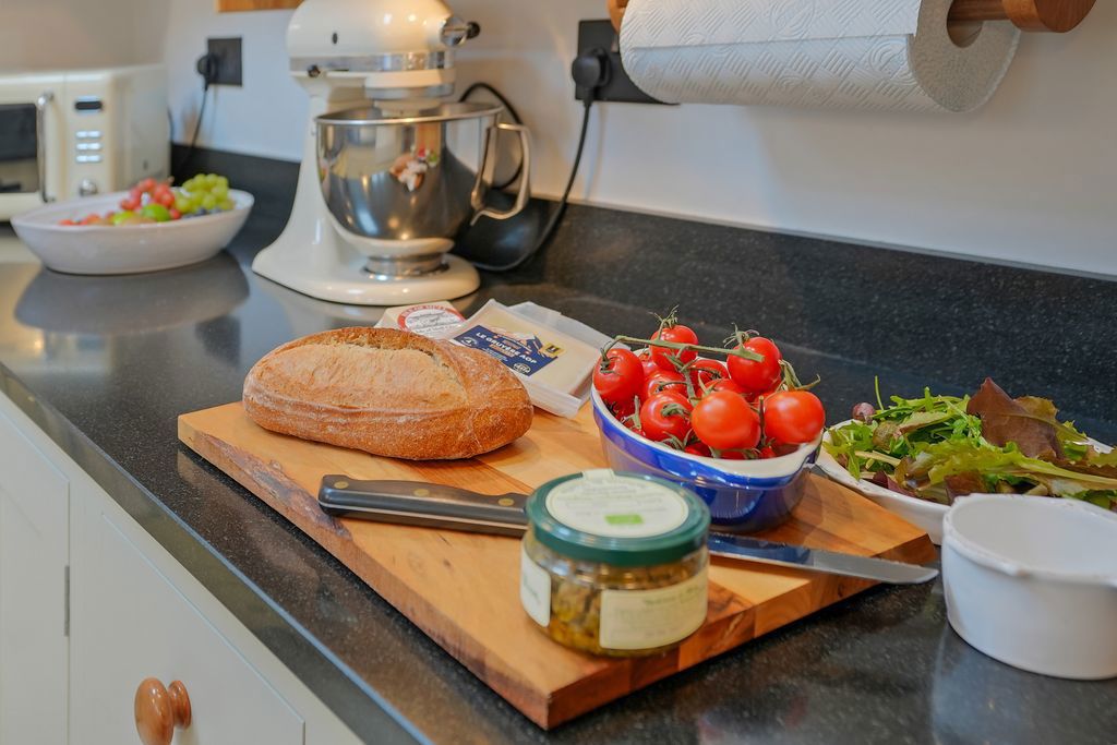 Property photo 3 of 28