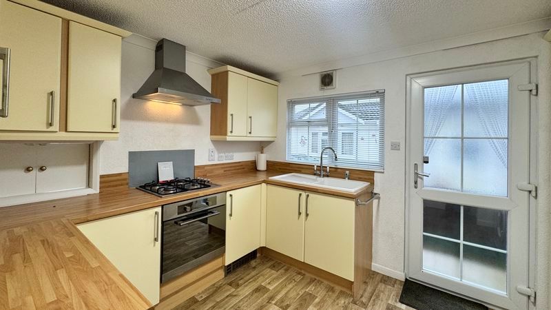 Property photo 3 of 16 Photo 3