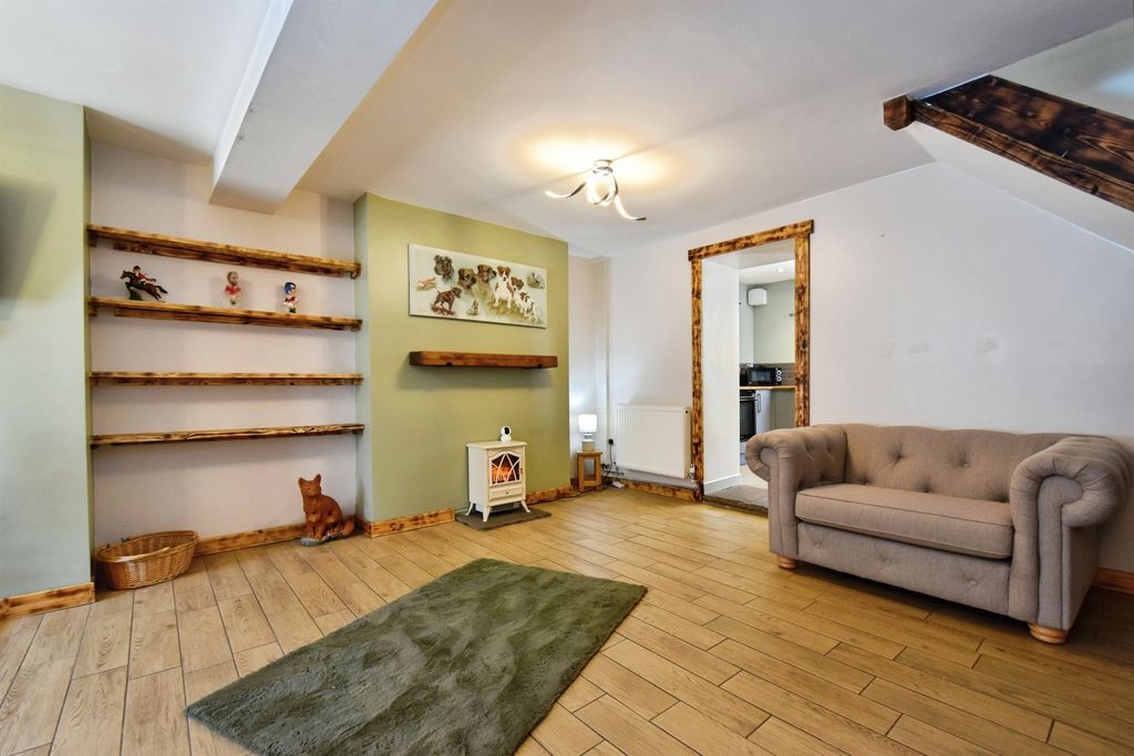 Property photo 1 of 30