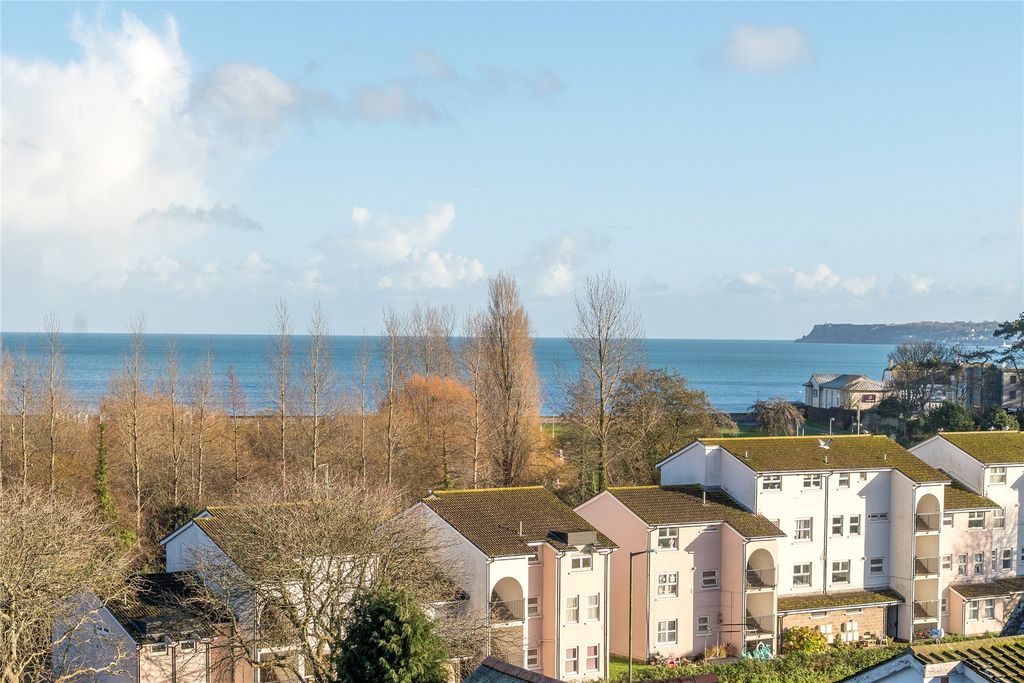 Property photo 3 of 27 Picture No. 30