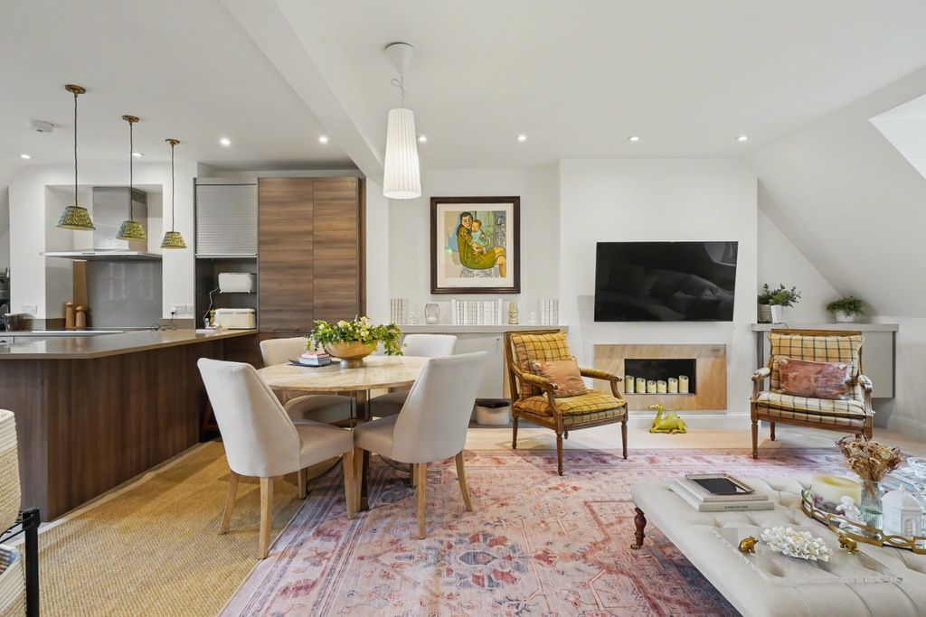 Property photo 1 of 13 5069742