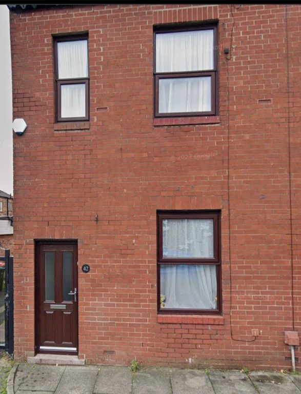 Property photo 1 of 1 42 Salisbury St