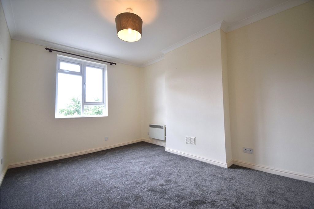 Property photo 2 of 7 Picture No. 05
