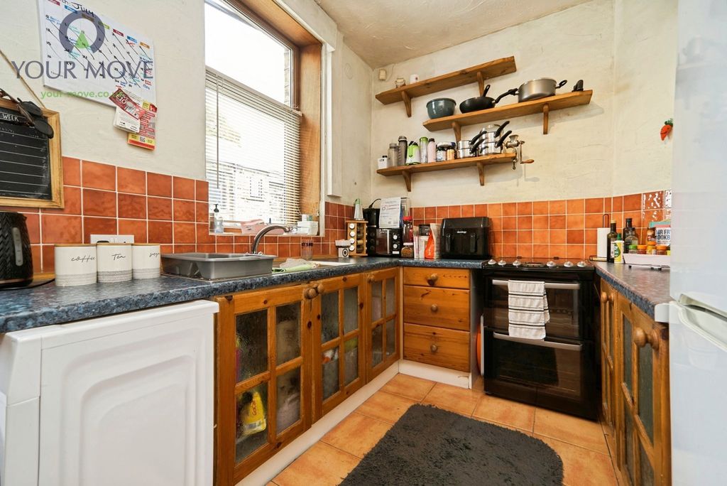 Property photo 2 of 16 Pbox-Img.Jpg