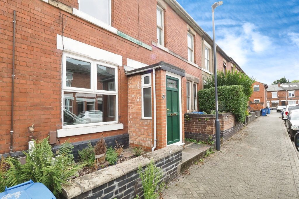 Property photo 1 of 17