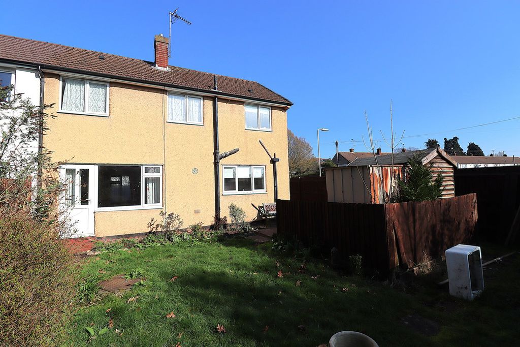 Property photo 3 of 12