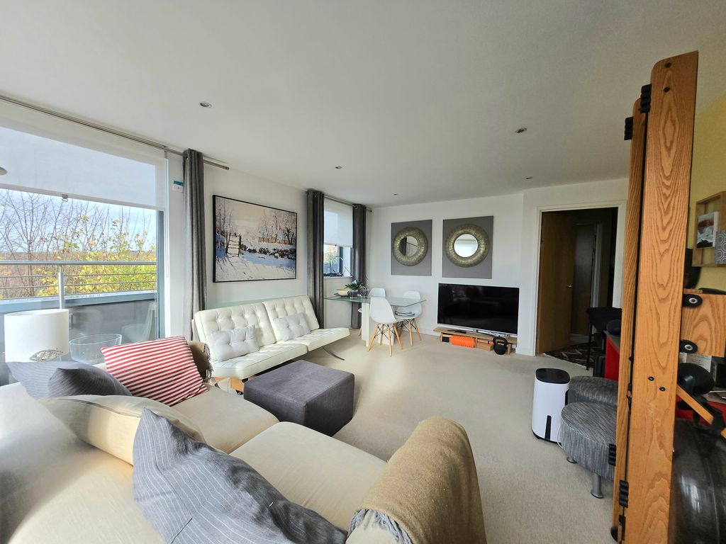 Property photo 2 of 8