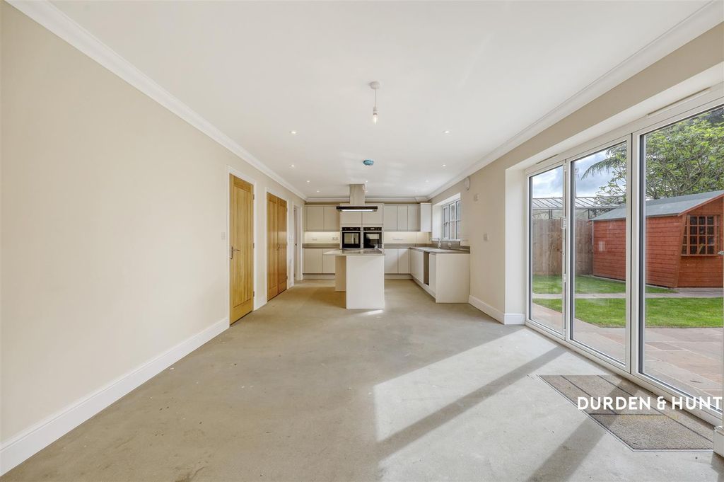 Property photo 3 of 45 Harwich Road