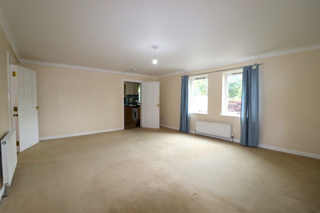 Property photo 3 of 10 Img_2846