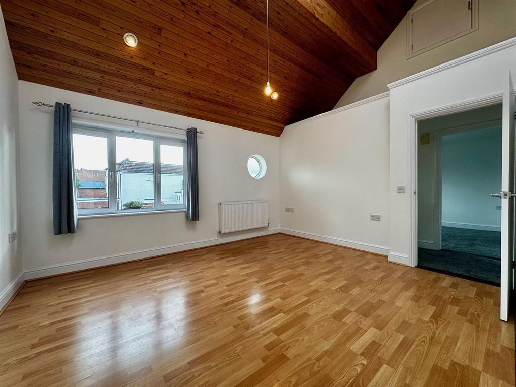 Property photo 2 of 8 2.Jpg