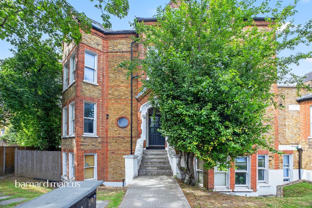 Property photo 1 of 9