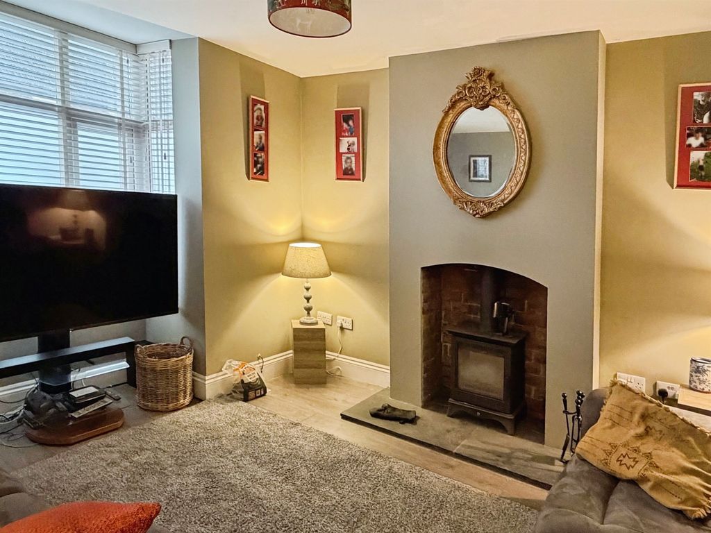 Property photo 2 of 3