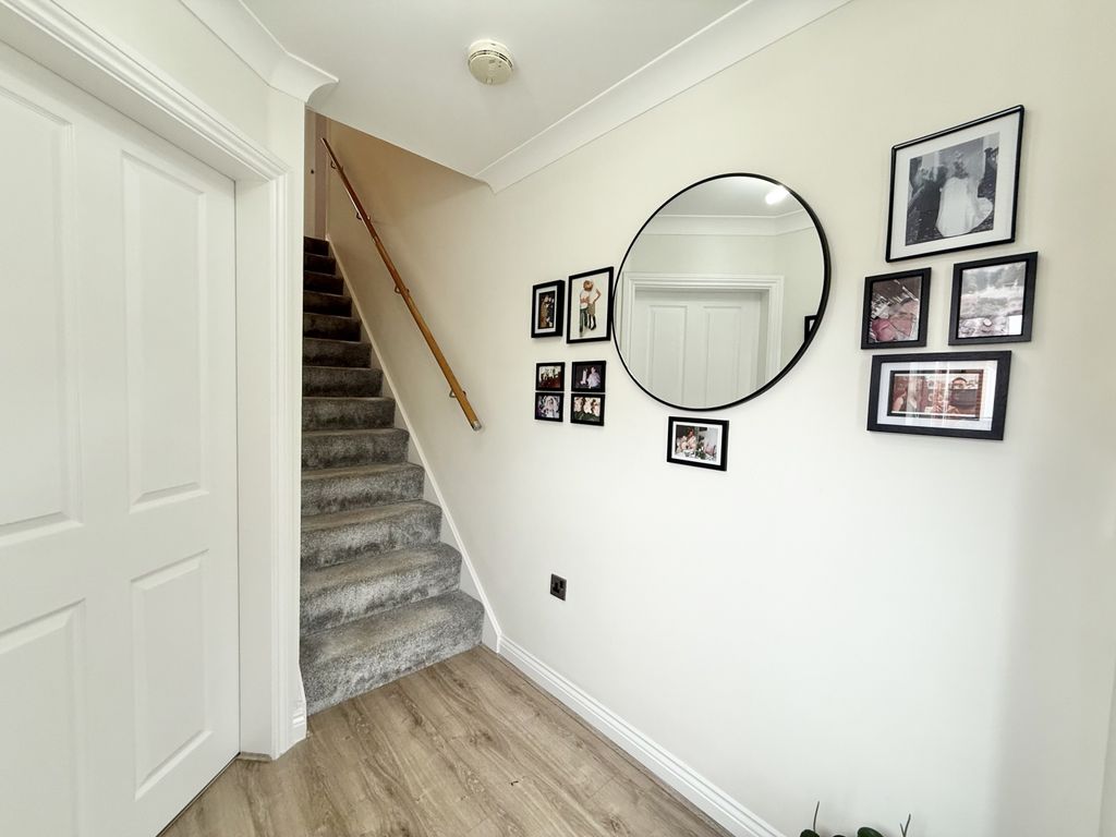 Property photo 2 of 30 Img_7511