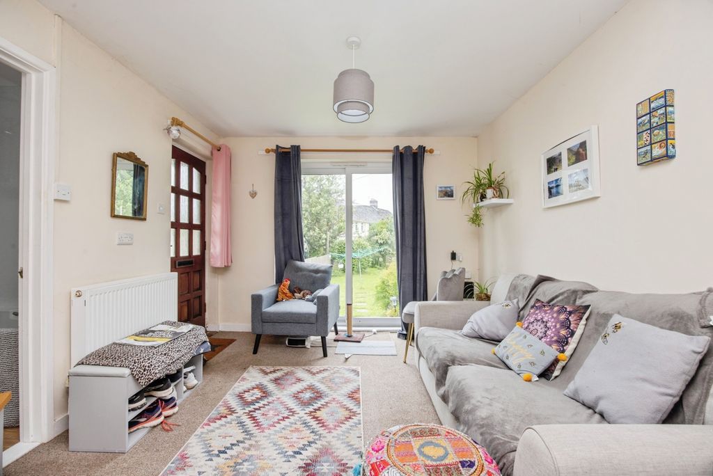 Property photo 2 of 13 Photo