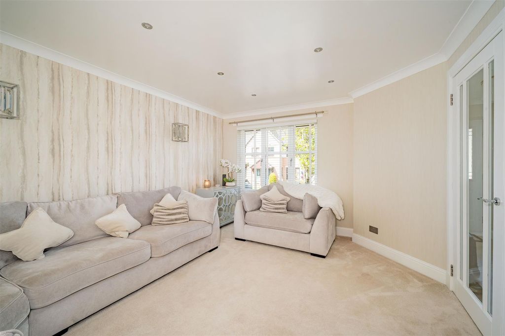 Property photo 3 of 27 10 Carnbane Drive Bf-2.Jpg