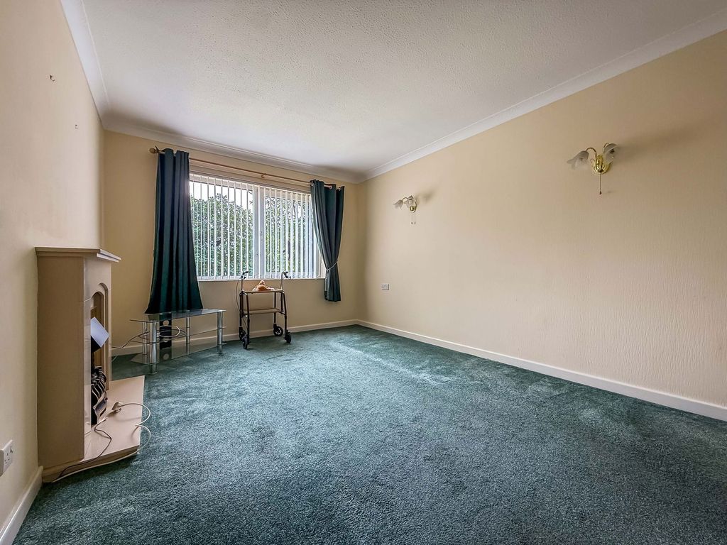 Property photo 3 of 14