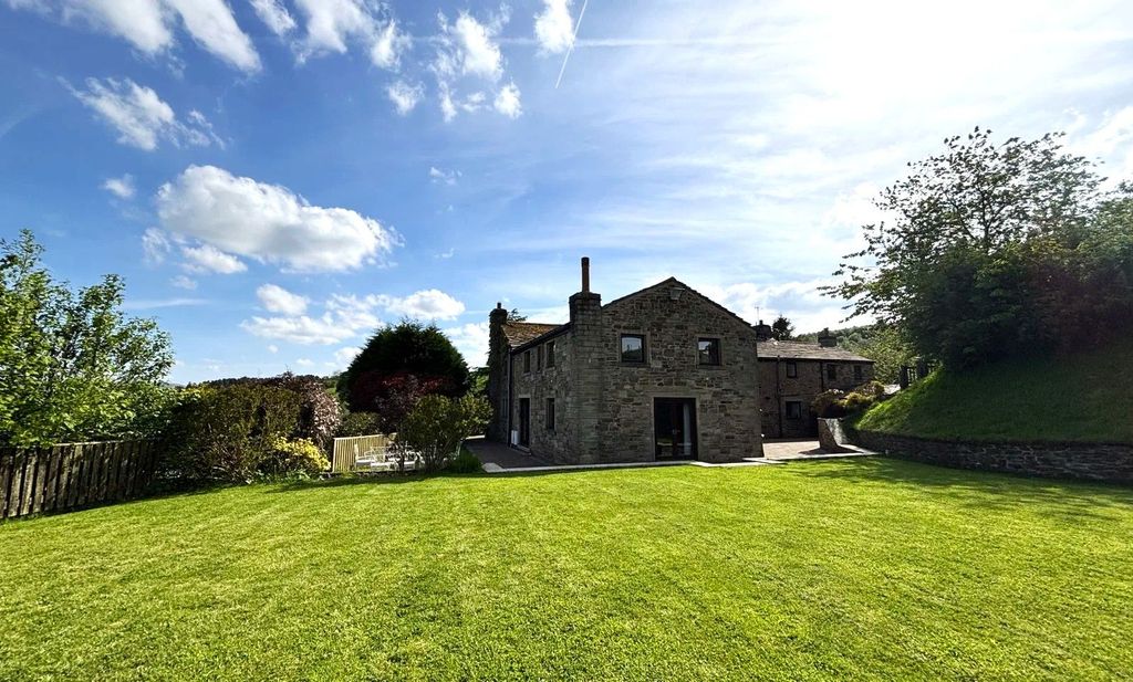 Property photo 1 of 77