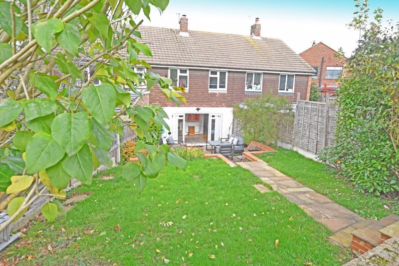 Property photo 3 of 17 Photo 1