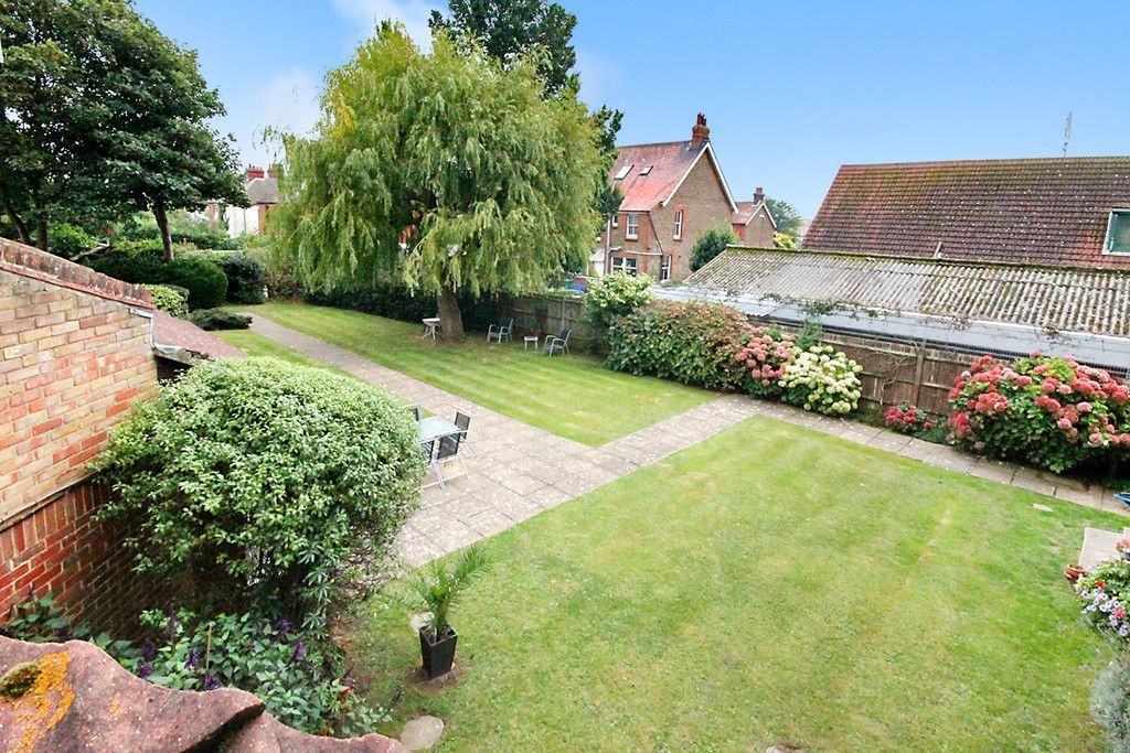 Property photo 3 of 7