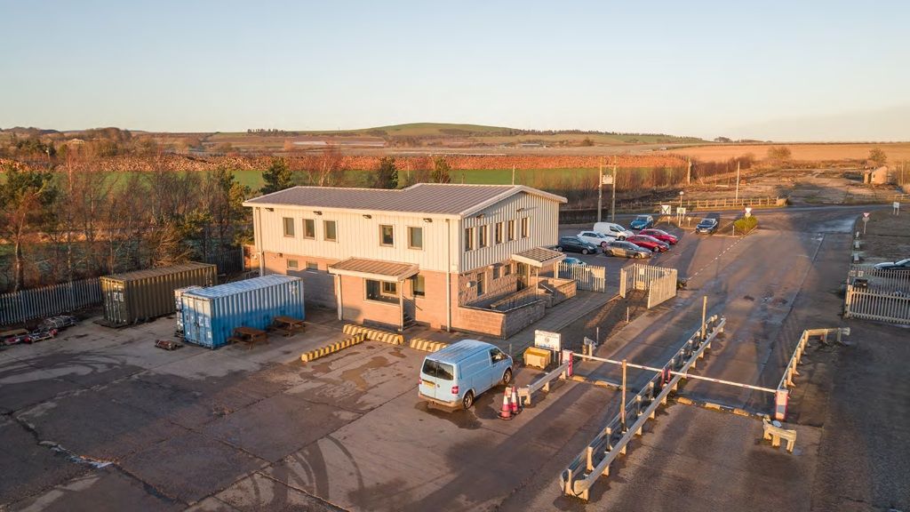 Property photo 1 of 13 Photo 13