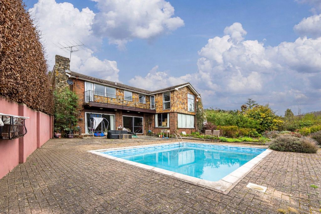 Property photo 1 of 6 Picture No. 11